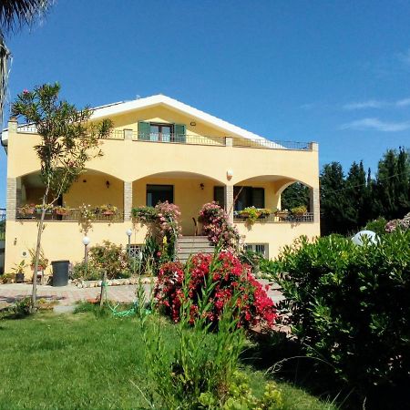 Apartmán Le Rose Olmedo Exteriér fotografie