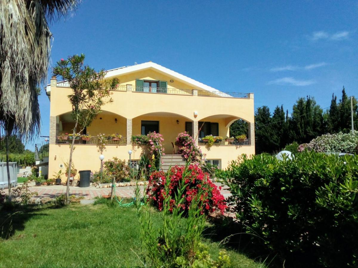 Apartmán Le Rose Olmedo Exteriér fotografie
